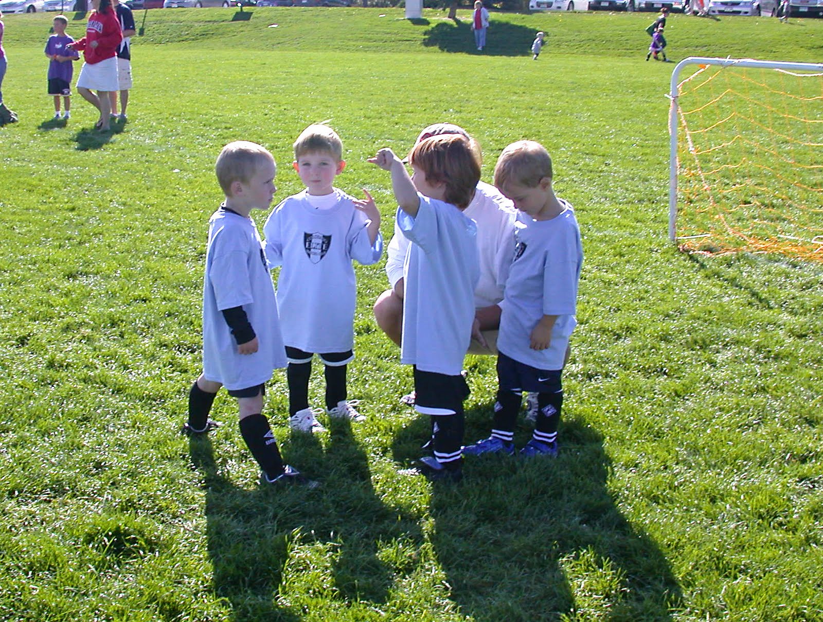 [Tyler+Giving+Tips+to+Team.jpg]