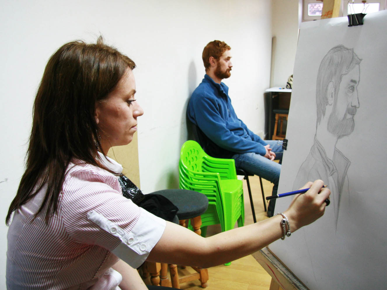 MAGDA VACARIU CURSURI PICTURA DESEN BRASOV PORTRET. ART CLASSES