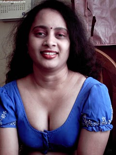 [32+hot+sexy+mallu+auntiy.jpg]