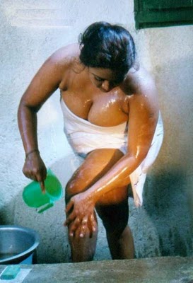 [131+hot+sexy+mallu+auntiy.jpg]