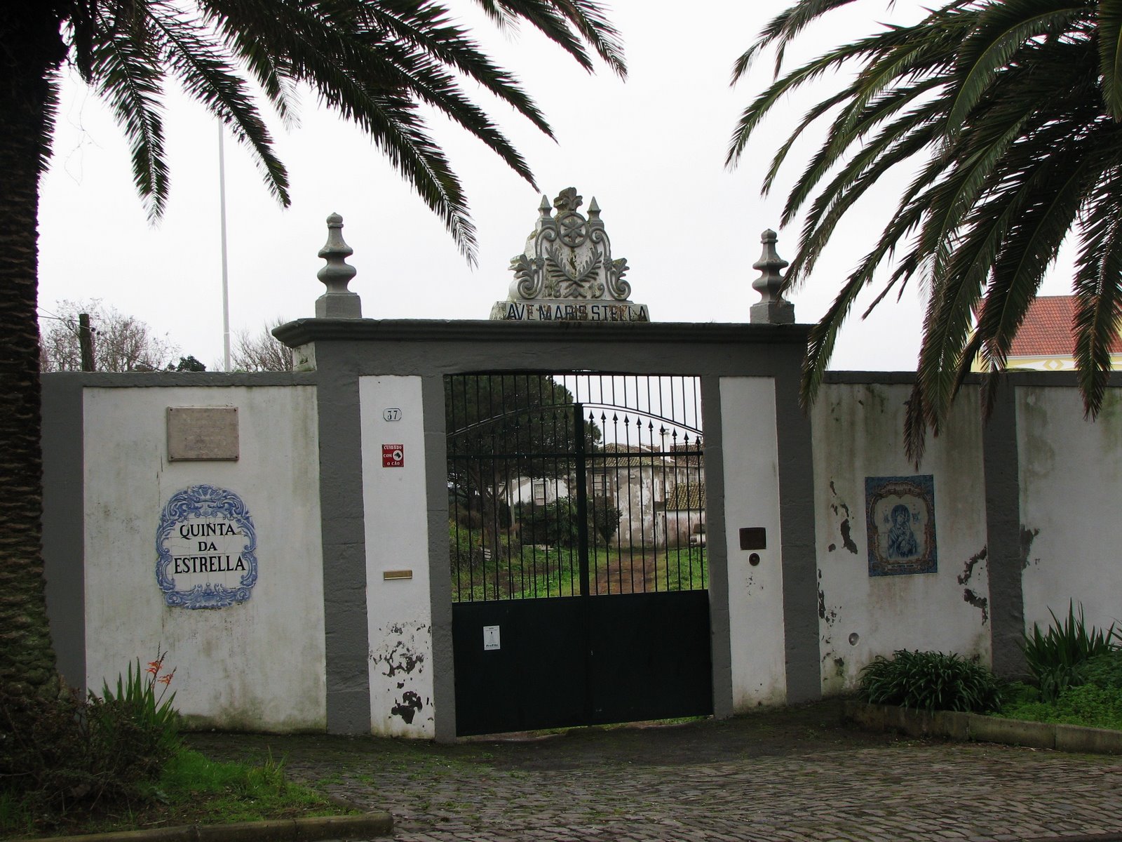 [Angra_Quinta_da_Estrela.JPG]