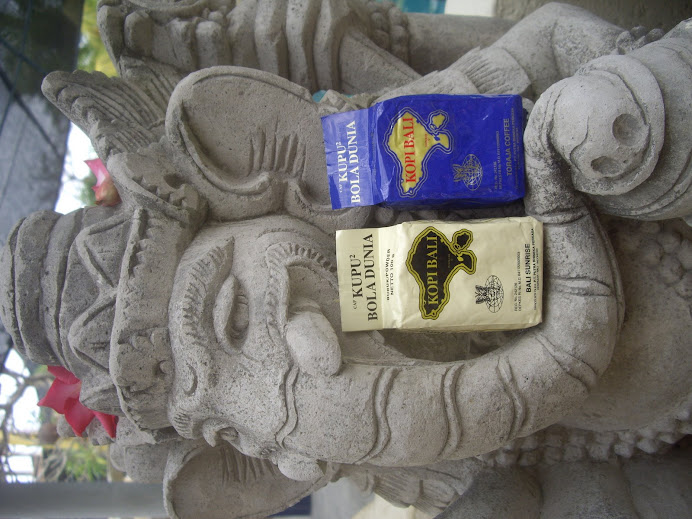 TAN AND BLUE ALUMINUM FOIL PACKS--BALI SUNRISE AND TORAJA COFFEE POWDERS--GOOD THINGS FROM BALI