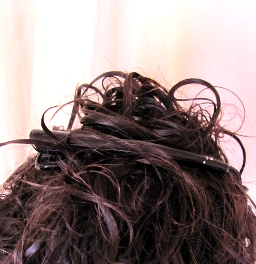 Plopping for curls, using grips Venusian*Glow