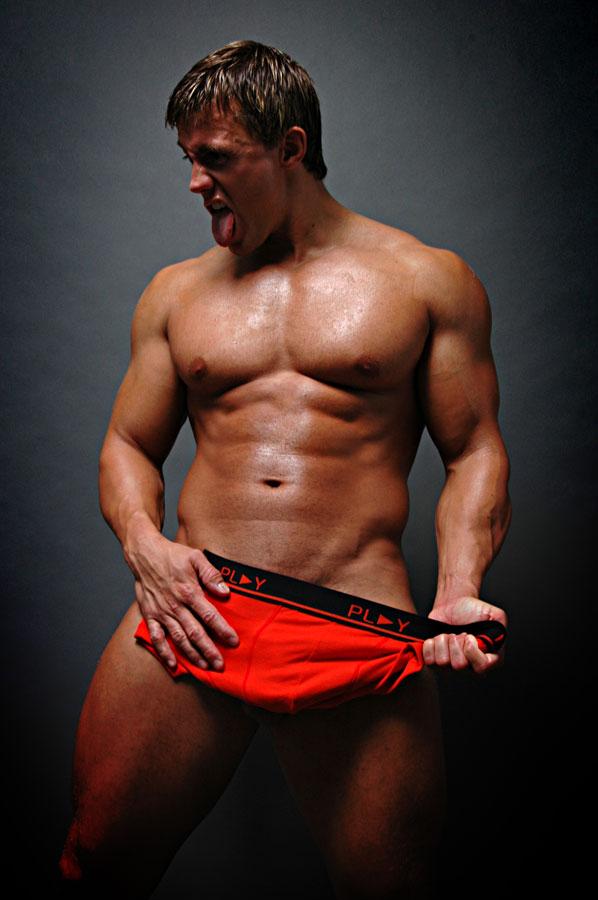 [red+guy+11.jpg]