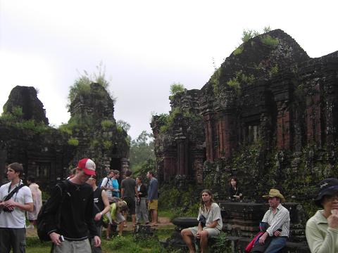 [PICT5652.JPG]