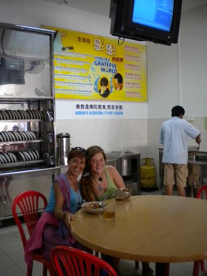 [83-+almoco+com+Emily.jpg]