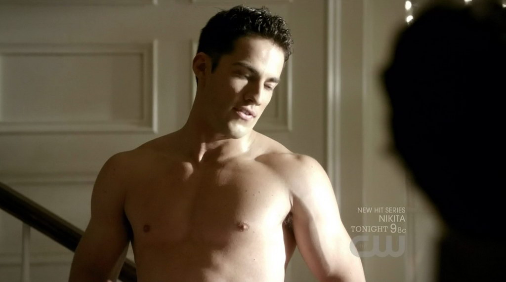 Michael Trevino and Taylor Kinney on The Vampire Diaries s2e02 - Shirtless ...