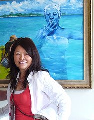 Wei Qi with her painting