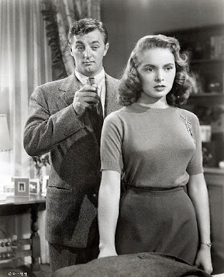 Robert Mitchum wishes Janet Lei...