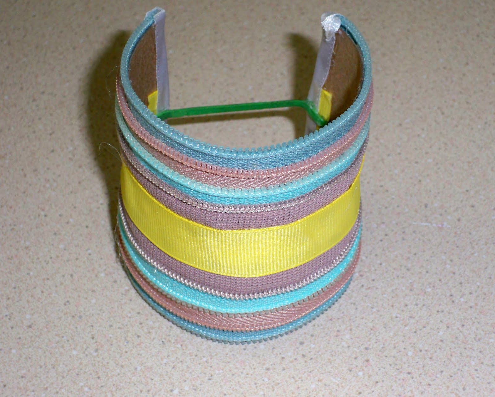 Wax Eloquent What In The World?? Zippers!