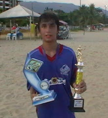 Troféu de Campeão e Artilheiro