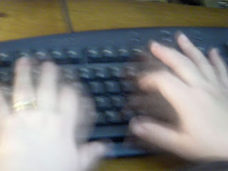 Family+-+S+is+the+fastest+typist0001.JPG