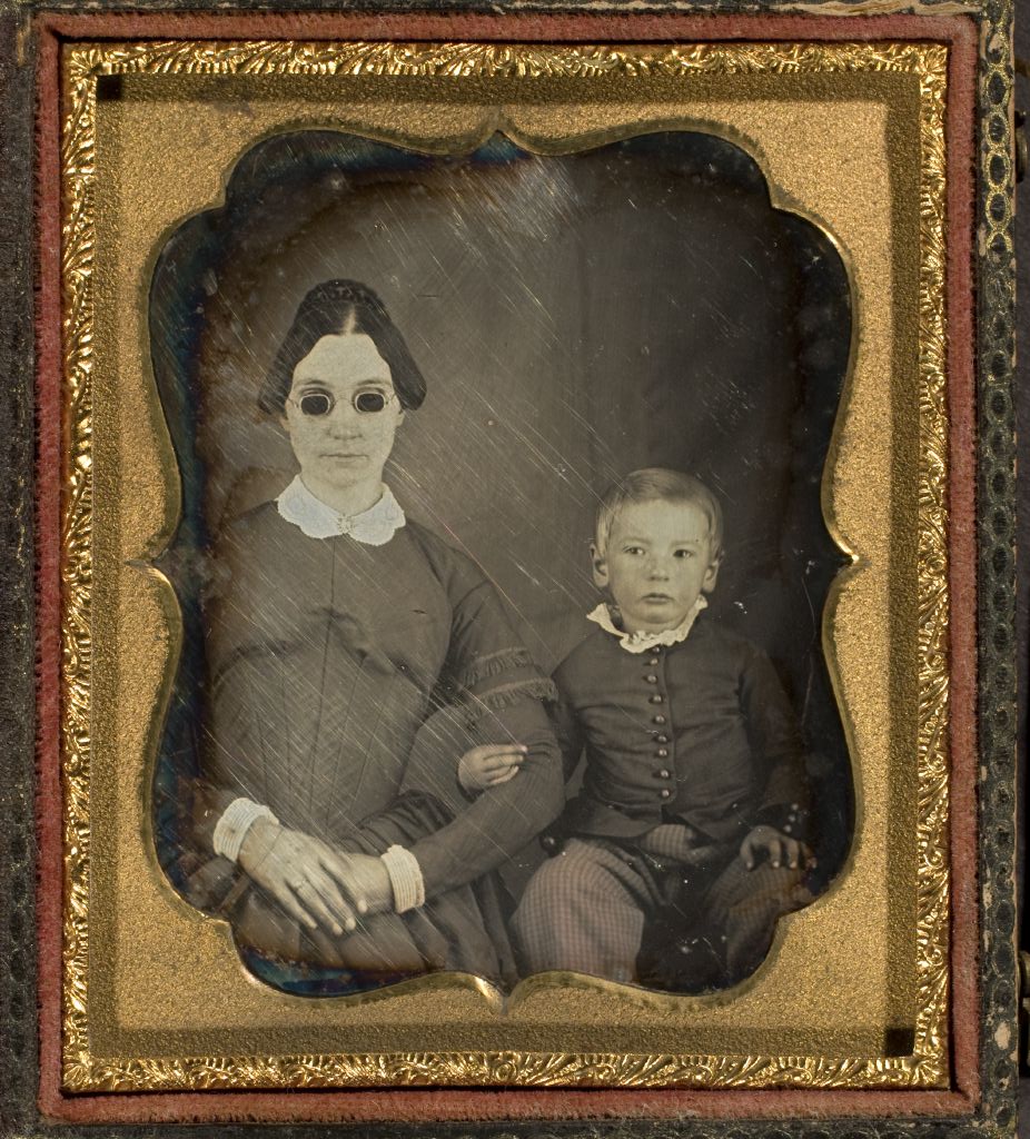 http://1.bp.blogspot.com/_ANXbYyrMj6g/S-URKQOQK-I/AAAAAAAACrY/IFj05vGdzl4/s1600/Portrait+of+blind+woman+(wearing+dark+glasses)+and+child+1856.jpg