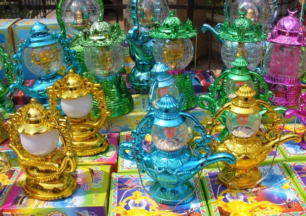 [Colorful_plastic_ramadan_lanterns.jpg]