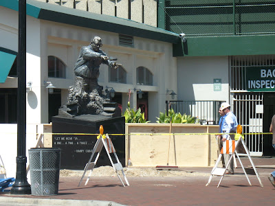 harry caray statue 3