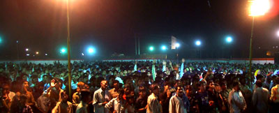 [kamonki-bigcrowd2.jpg]