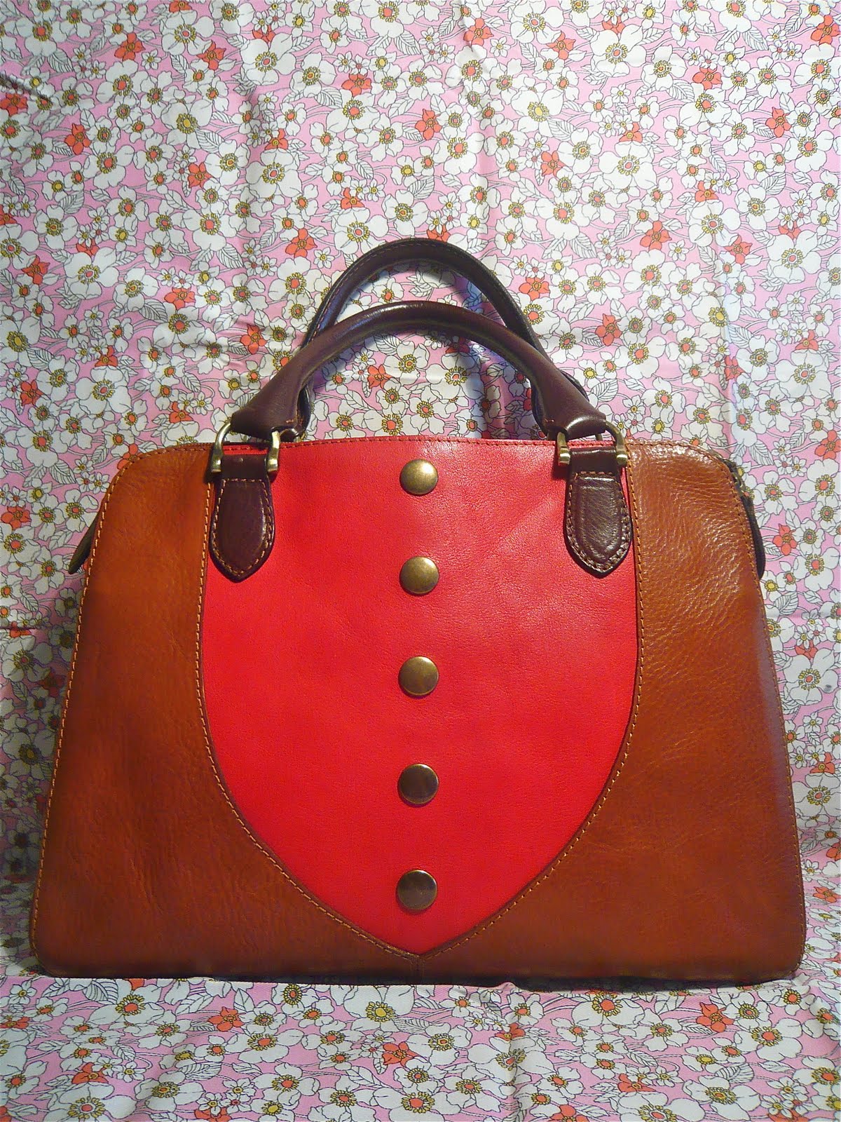 How Do Disneyland Leather Bracelets