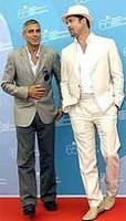 [clooneypitt270808.jpg]