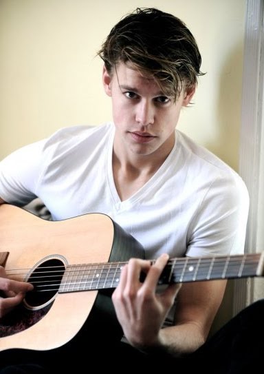 Glee Sam Singing