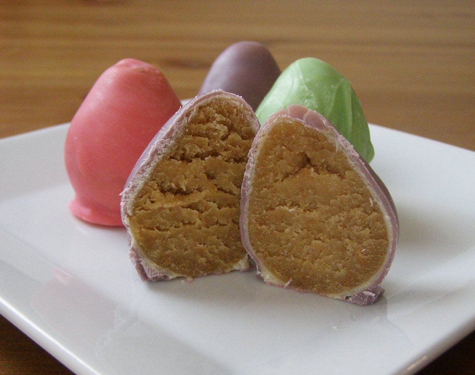 maple•spice Easter Egg Cakelets