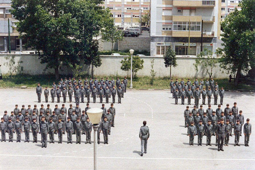 [06_epson_f2_cm77_357_133.jpg]