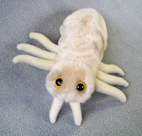 Tapir and Friends Animal Store (Realistic Stuffed Animals and Plastic  Animals): Stuffed Louse (Lice)