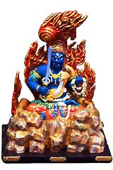 CLICK to look at more of his statues at Tabi Udo.