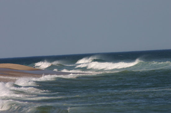 [9surf.JPG]