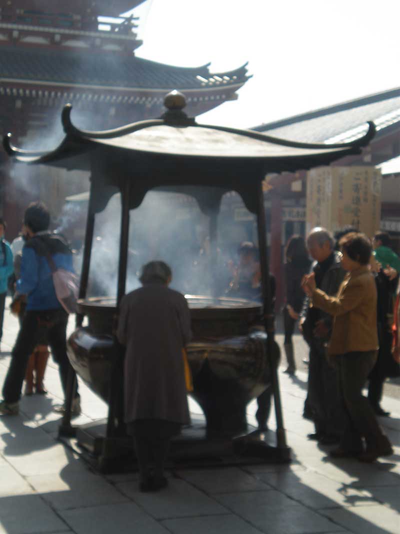 [5-Asukasa-incense.jpg]
