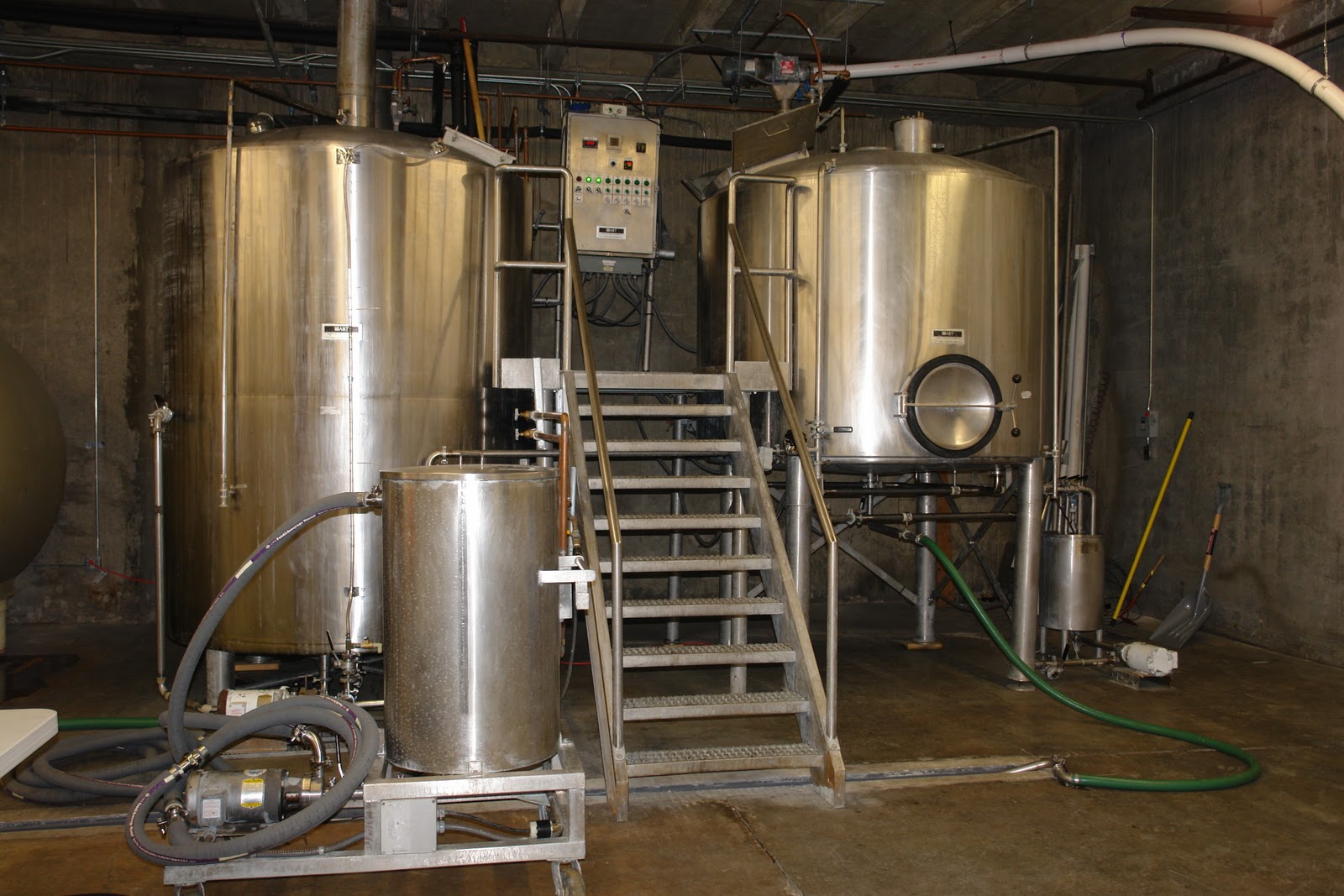 The BR Beer Scene Tin Roof Brewing Brewery Tour 1