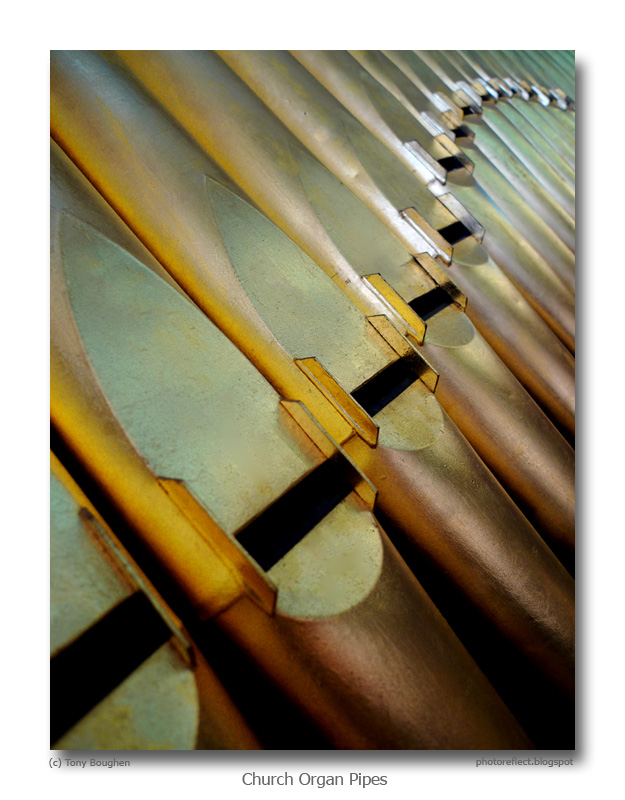 PhotoReflect Curve stitching, string art and organ pipes