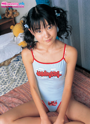 Cute Japanese and Asian School Girls: Ryo Shihono Photo Gallery #1