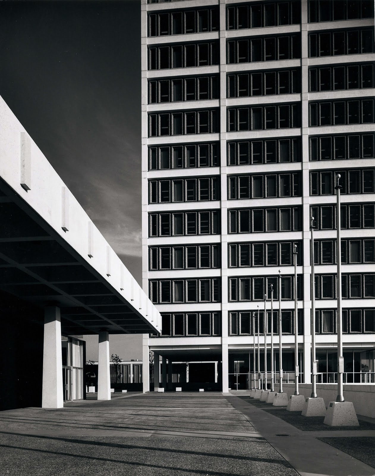 [photo2+by+bob+hawks,+inc..JPG]