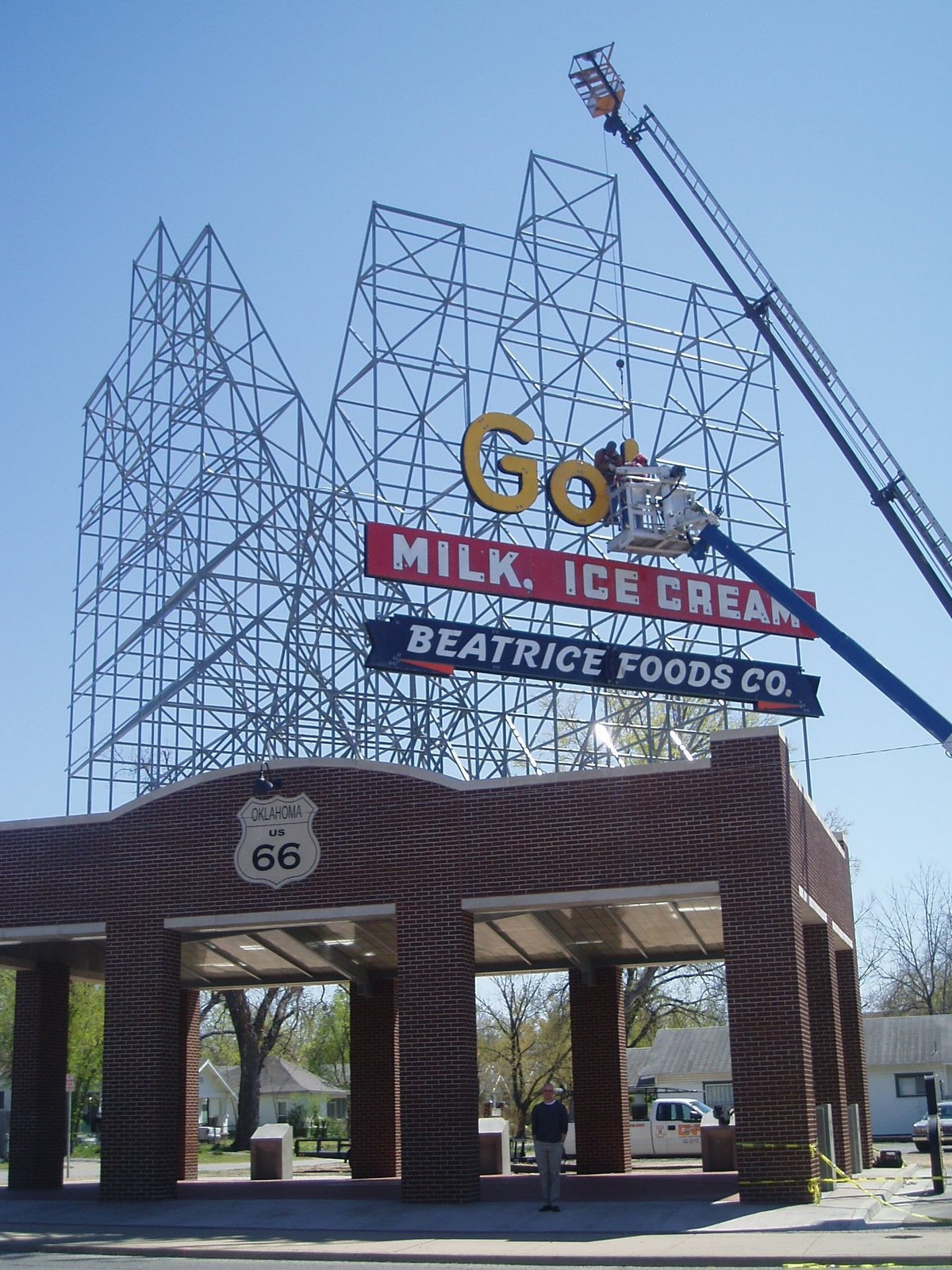 [Meadow+Gold+April+7+2009.JPG]