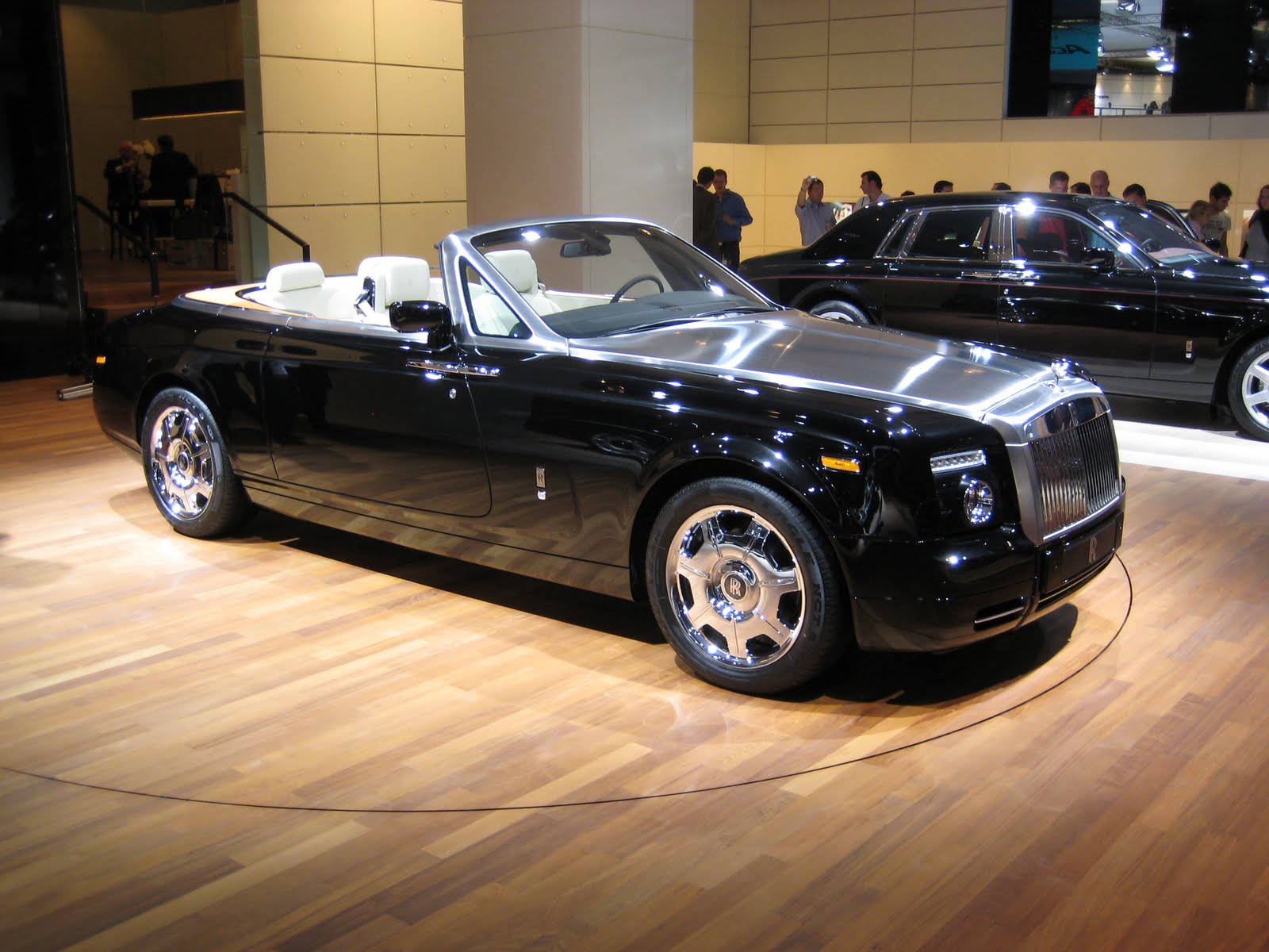 [Rolls_Royce_Drophead_Coupe.jpg]