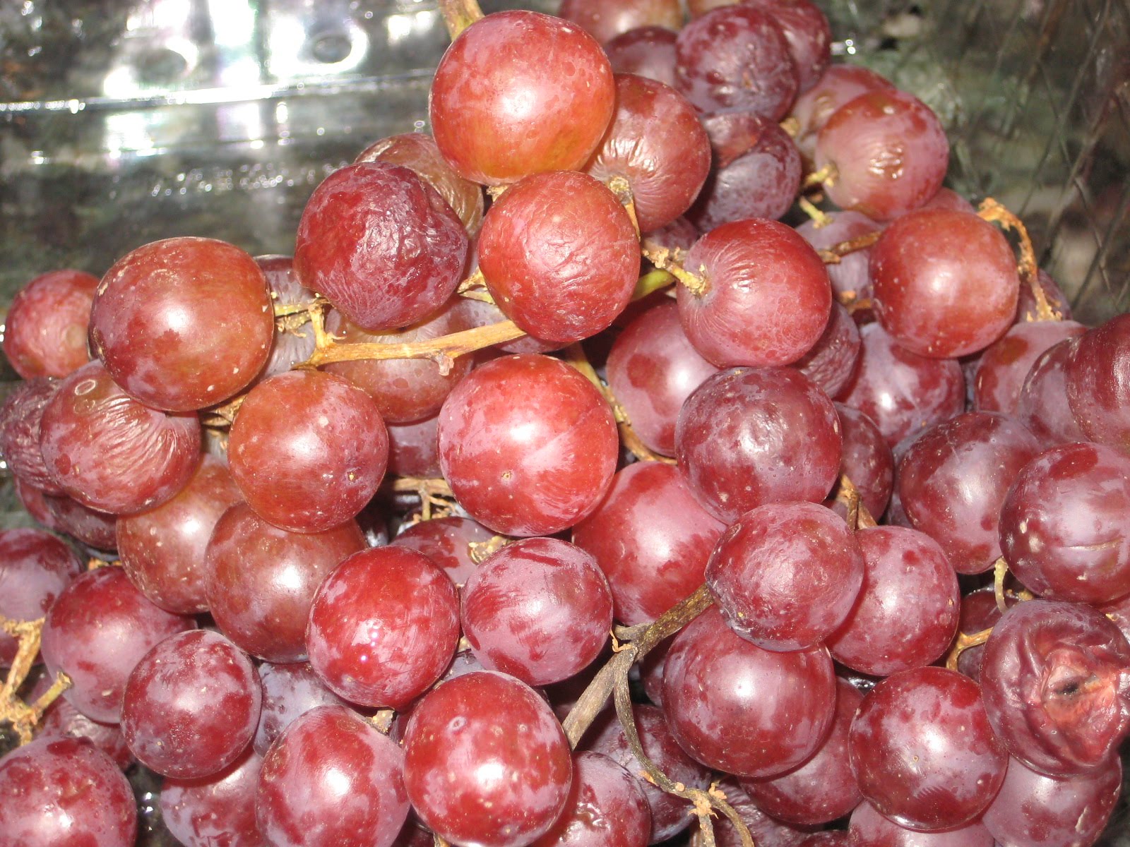 Karen B's Cooking Made Easy! Tip Of The Day How To Freshen Up Old Grapes