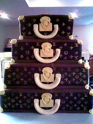 Lv Cake