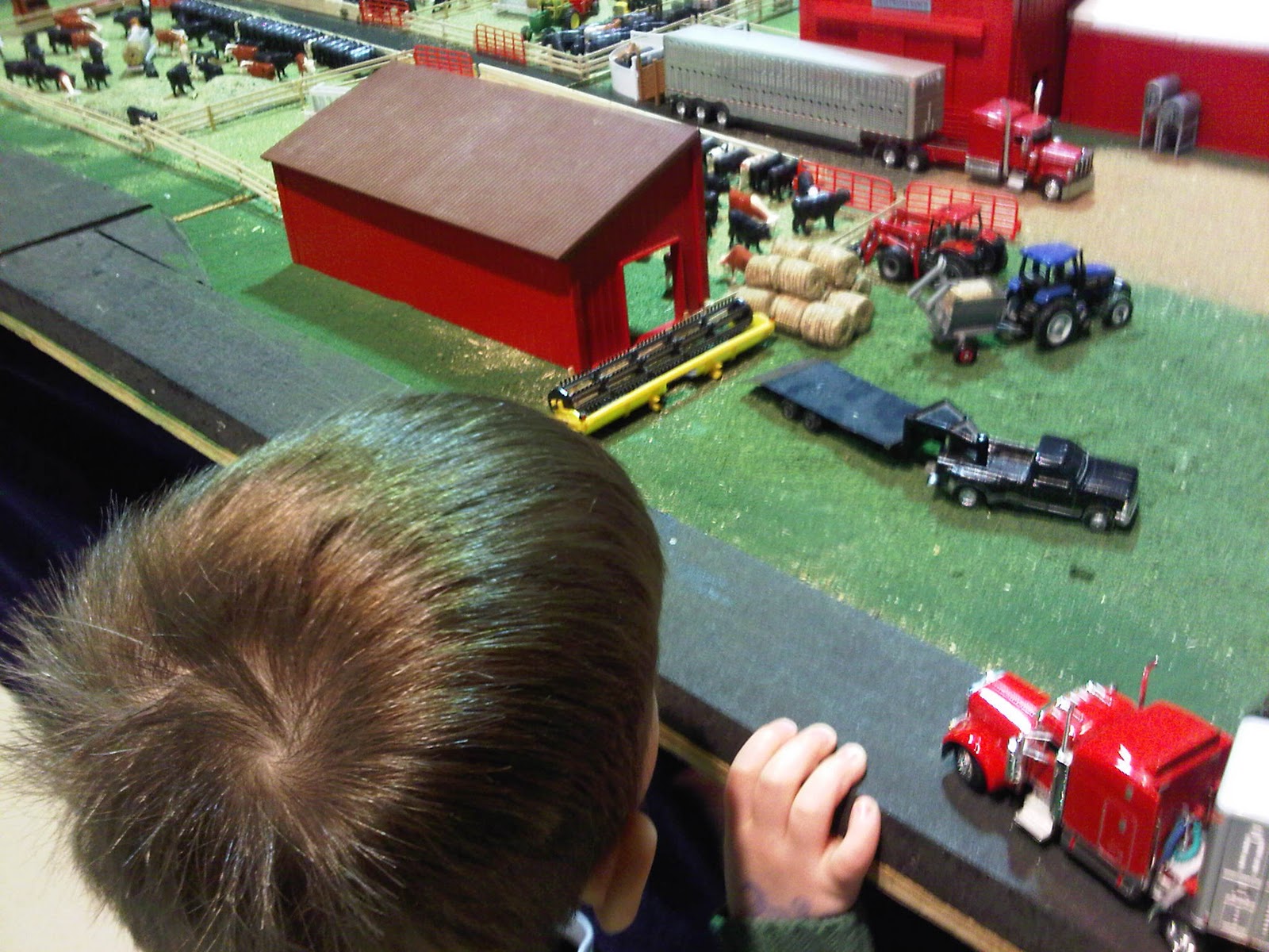 saskatoon farm toy & collectibles show