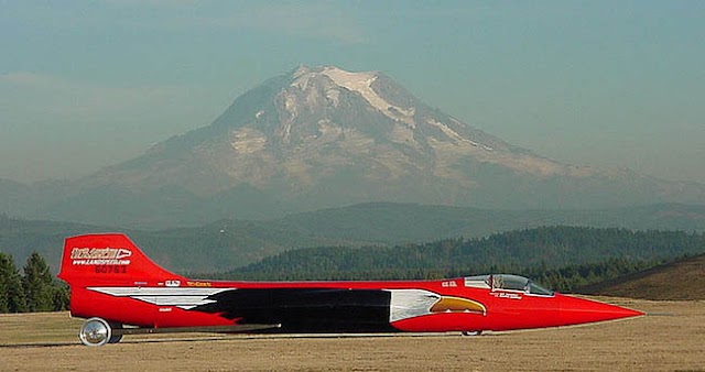 North American Eagle: Um F-104 busca o recorde de velocidade em terra no deserto de Black Rock