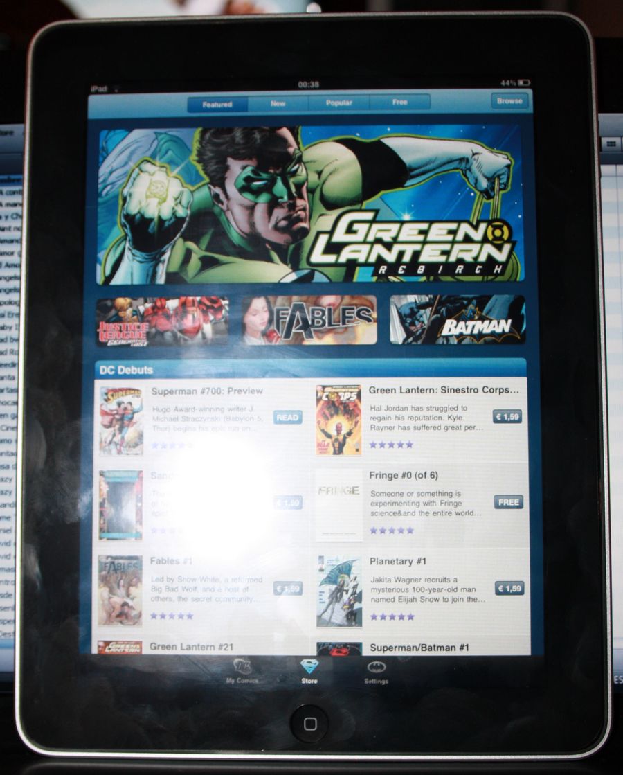 Batman y Superman aterrizan en el iPad Appdccomics+%282%29