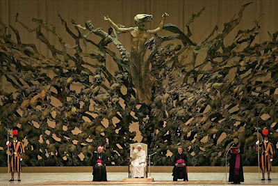 Cette fois plus de doute, le vatican est bourré de satanistes ... Felippe+Pazzini-httpnovusordoseclorum.1fr1.net-La+r%C3%A9surrection+du+christ