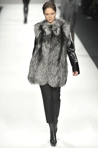 [MaxMara.jpg]