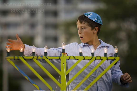 [menorah+web+1.jpg]
