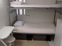 [capt.28543b7d35b2432ca562adae8ccf3897.madoff_scandal_jail_nyr101.jpg]