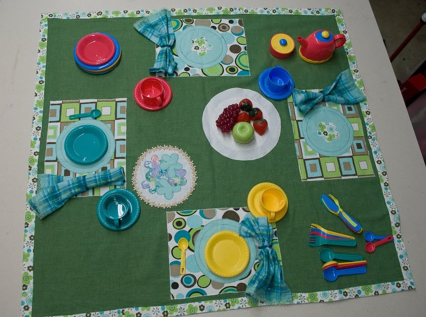 How to.... do something How to make a tea party playmat