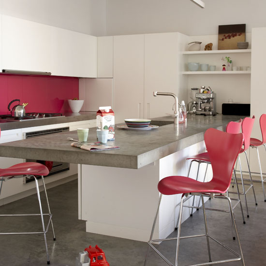 [PINK+AND+WHITE+KITCHEN[1].jpg]
