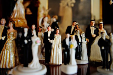 [wedding-cake-toppers.jpg]