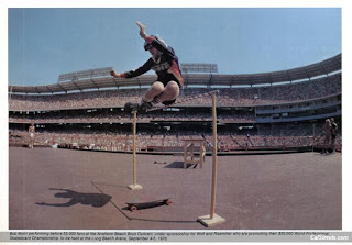 skateboarder_mag_october_1976_bob_mohr_55000_beachboys.jpg