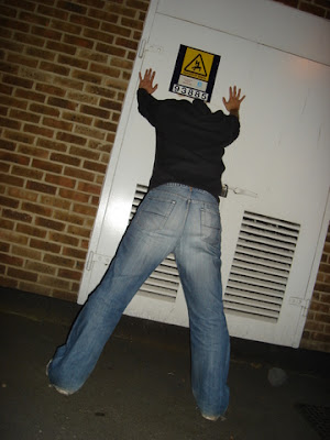 05%5B1%5D.+Assume+the+position.JPG