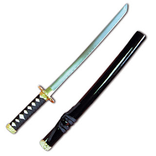 senjata wakizashi